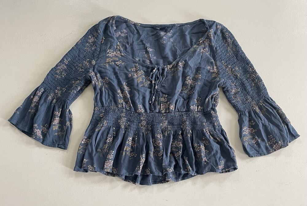 American Eagle Size Medium Blue Floral Boho Smocked Waist Bell Sleeve Top Blouse